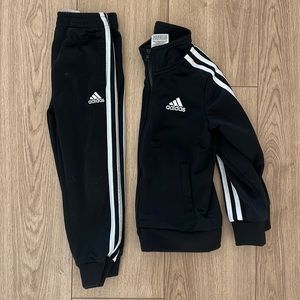 Adidas sweatsuit
